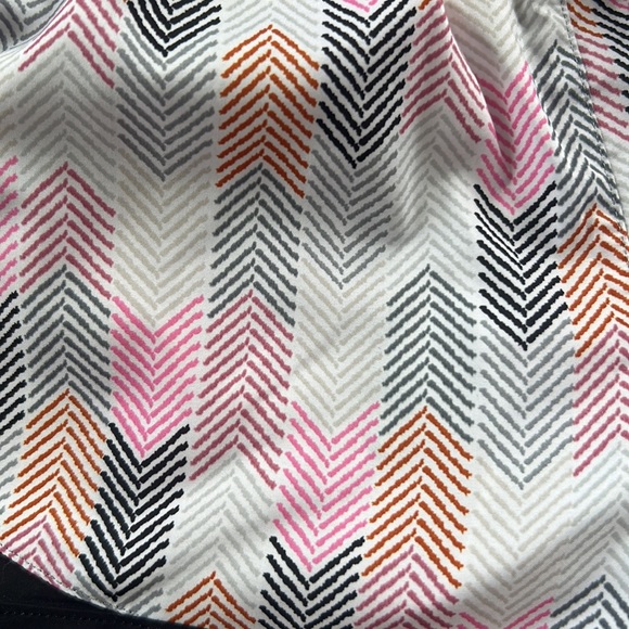 VICTORIA SECRET SPORT Run ShortS 2 Pairs Small - Picture 8 of 9